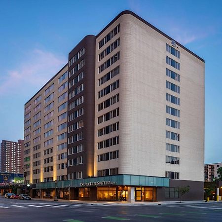 Doubletree Suites By Hilton Minneapolis Downtown Exterior foto