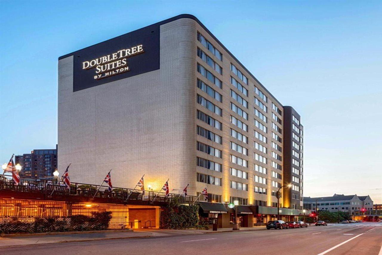 Doubletree Suites By Hilton Minneapolis Downtown Exterior foto